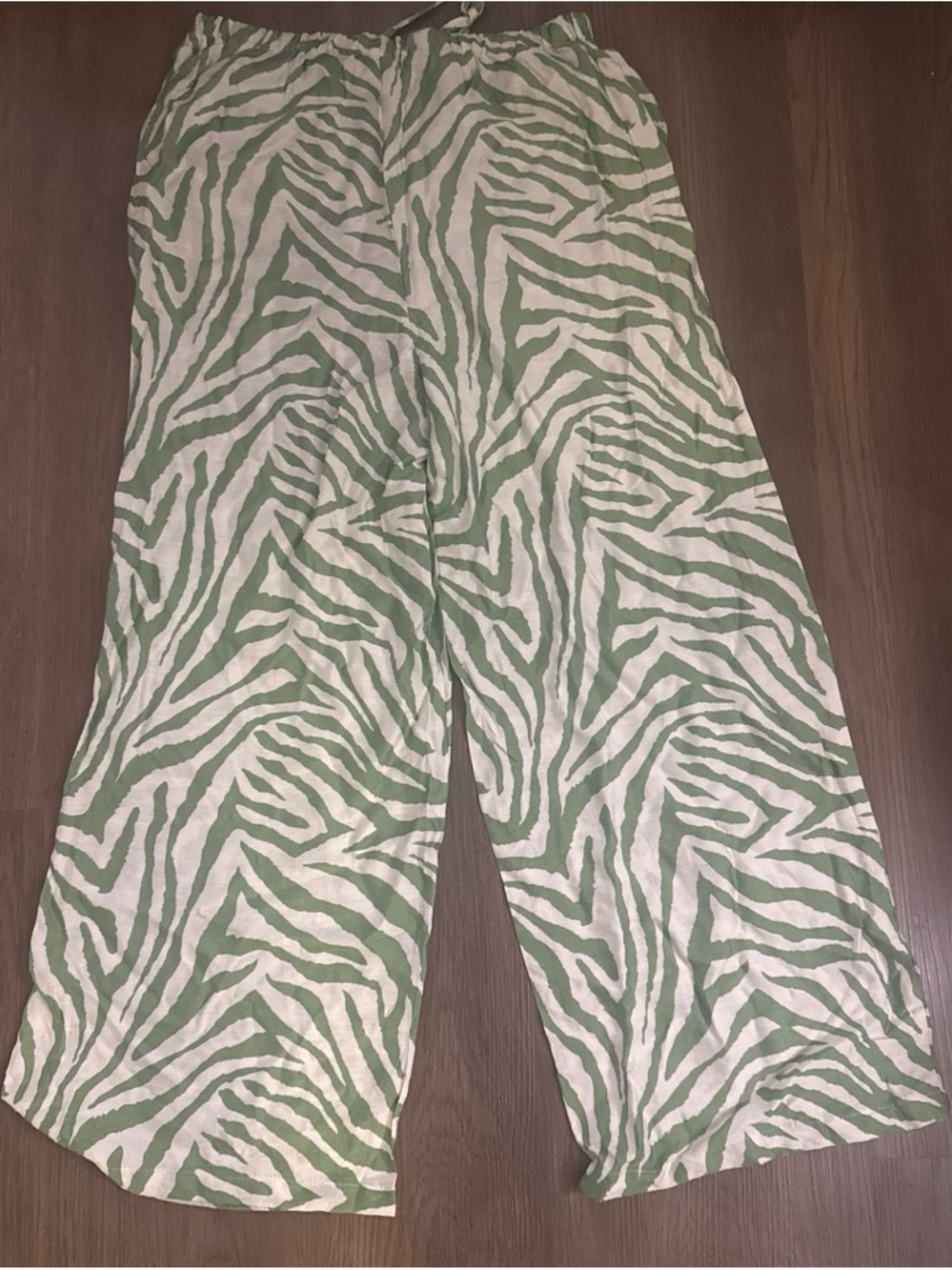 SHEIN Green and White Zebra-Stripe Wide Leg Pants